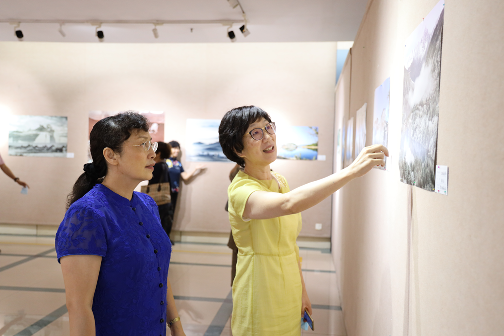 暨南大学摄影展3_副本.png